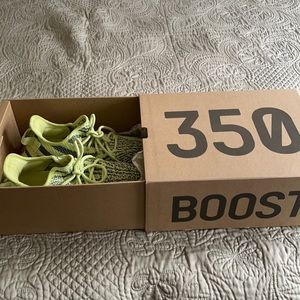 New in box Yeezy Boost 350!!
